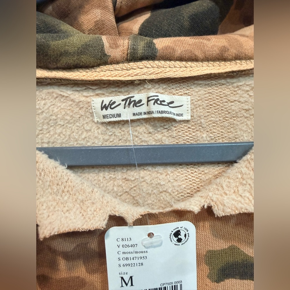 NWT We the Free People It's A‎ Vibe Oversized Floral Hoodie Sweatshirt Medium - Picture 6 of 7